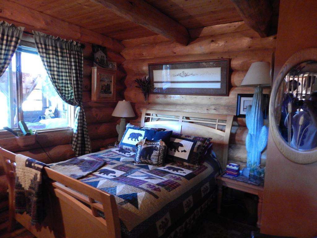Idle Spurs Log Cabin Bed & Breakfast Black Diamond 외부 사진