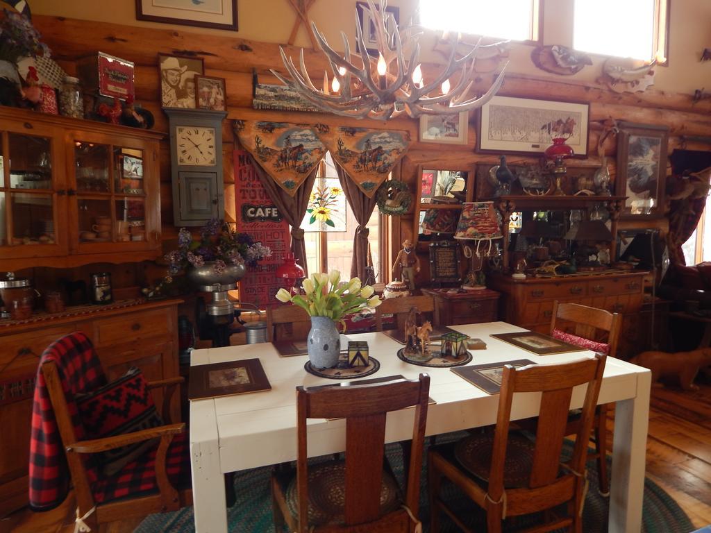 Idle Spurs Log Cabin Bed & Breakfast Black Diamond 외부 사진